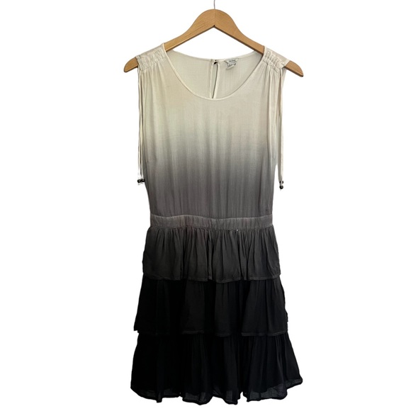 Forever 21 Dresses & Skirts - Forever 21 Size S Purple & Cream Ombré Layered Sleeveless Dress